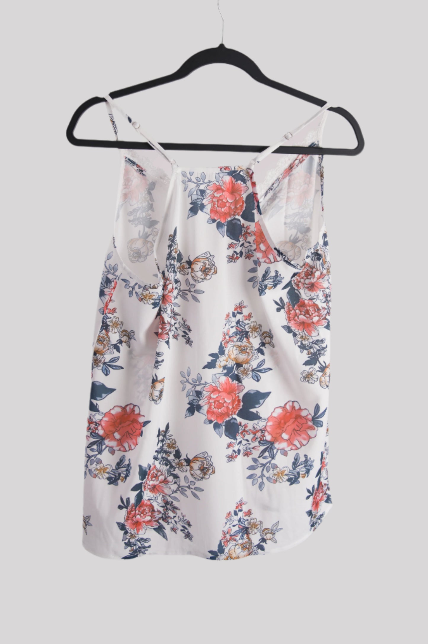 Flowered strapped tank top
