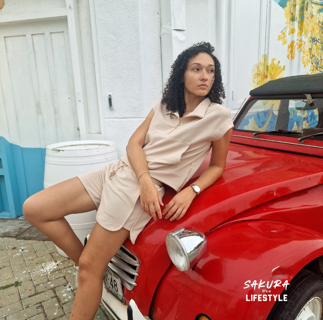 Beige short set