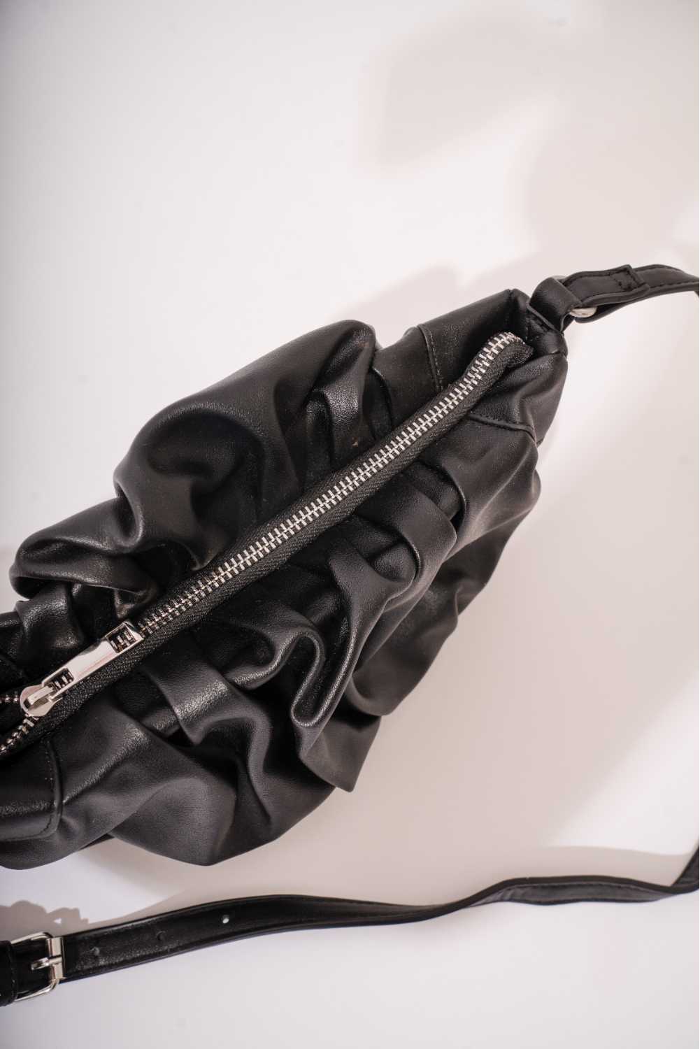 Small black shoulderbag